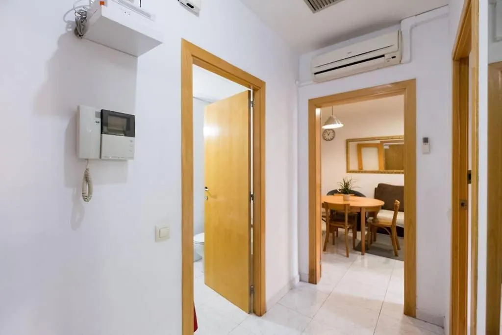 5 Pax Santa Monica Ramblas Barcelona Apartment Spain