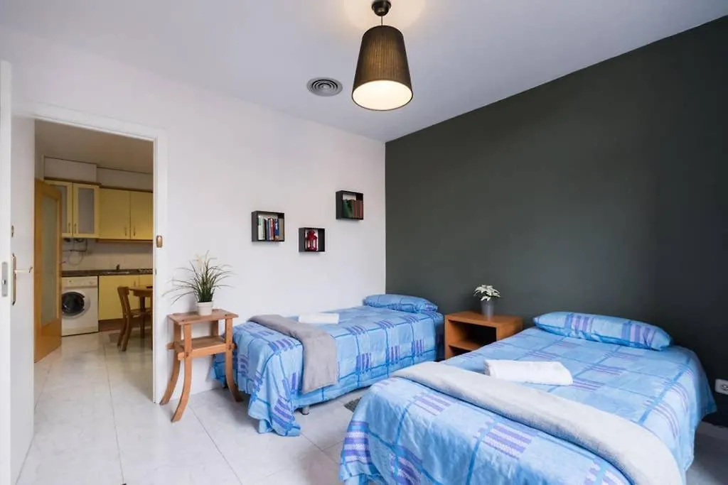 5 Pax Santa Monica Ramblas Barcelona Apartment