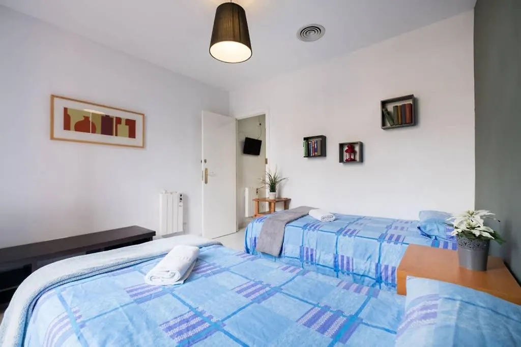 5 Pax Santa Monica Ramblas Barcelona Apartment Spain