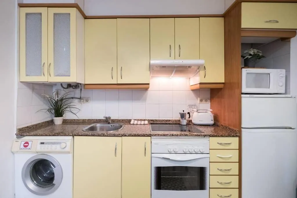 5 Pax Santa Monica Ramblas Barcelona Apartment Spain