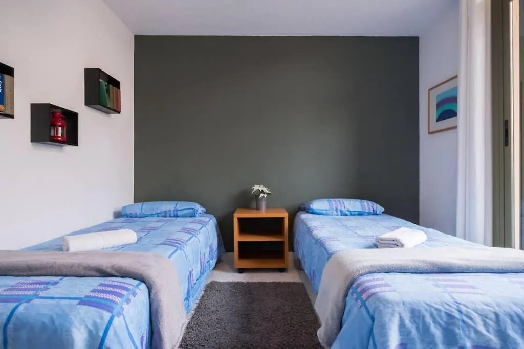 5 Pax Santa Monica Ramblas Barcelona Apartment